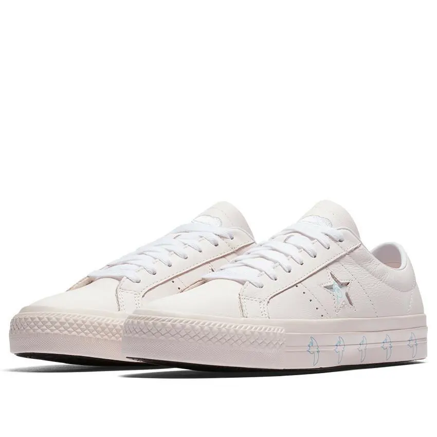 Converse shoes - White 5