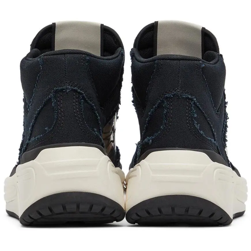 Converse shoes - Black 3