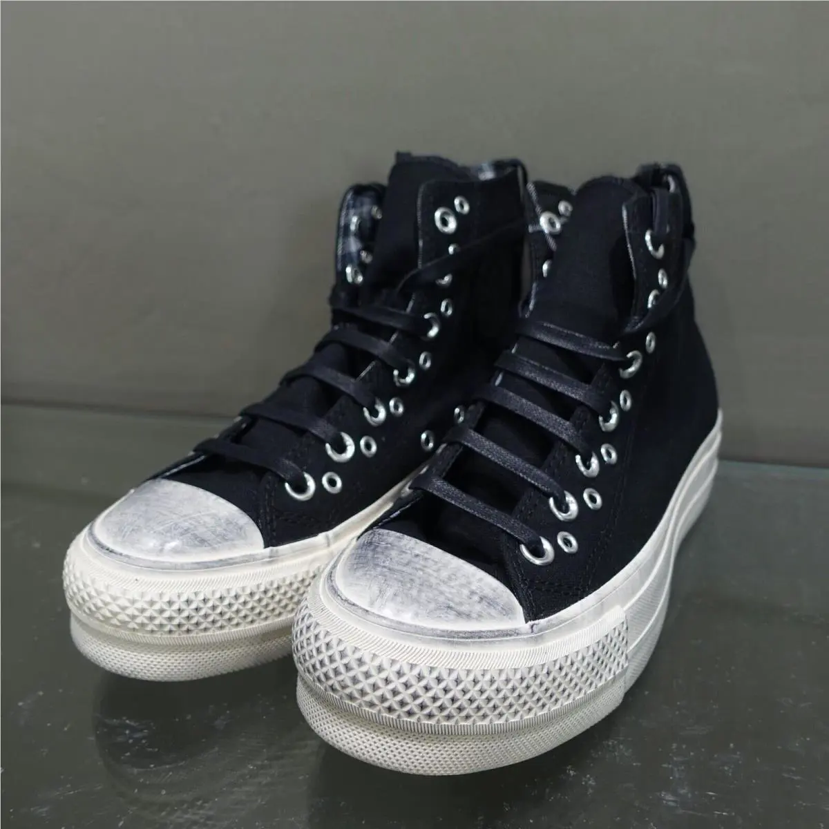 Converse shoes - Converse Chuck Taylor All Star Hi - Black 3