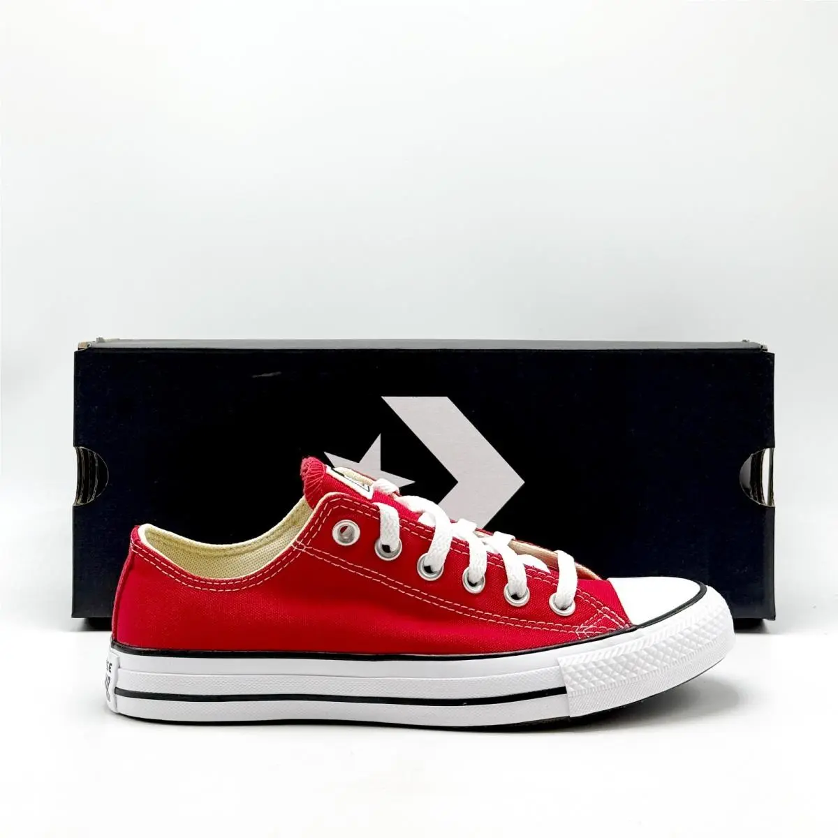 Unisex Converse Chuck Taylor All Star Low Top Red / White M9696