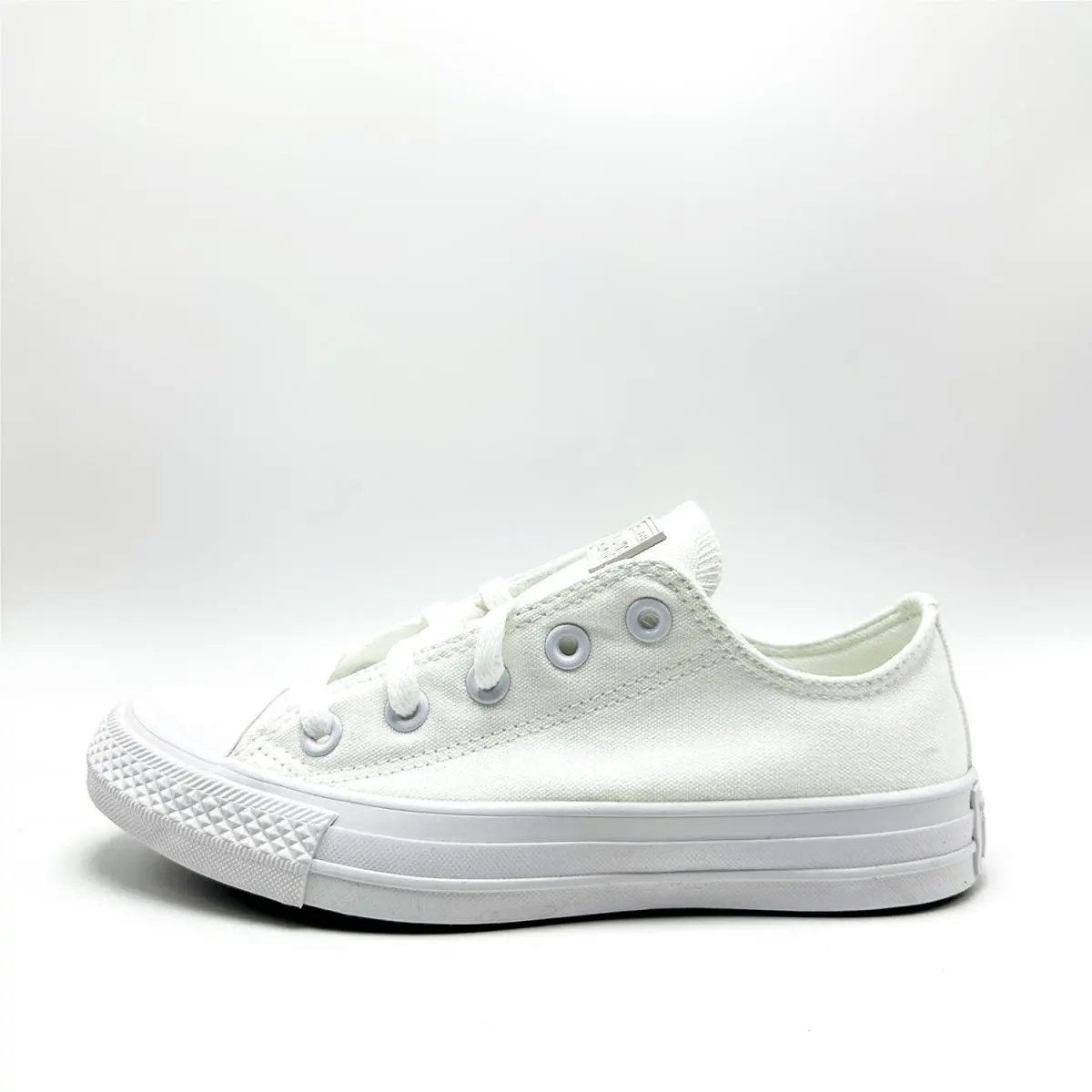 Converse shoes - Converse Chuck Taylor All Star Classic - 1U647 - White 3