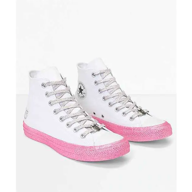 Converse shoes - White 5