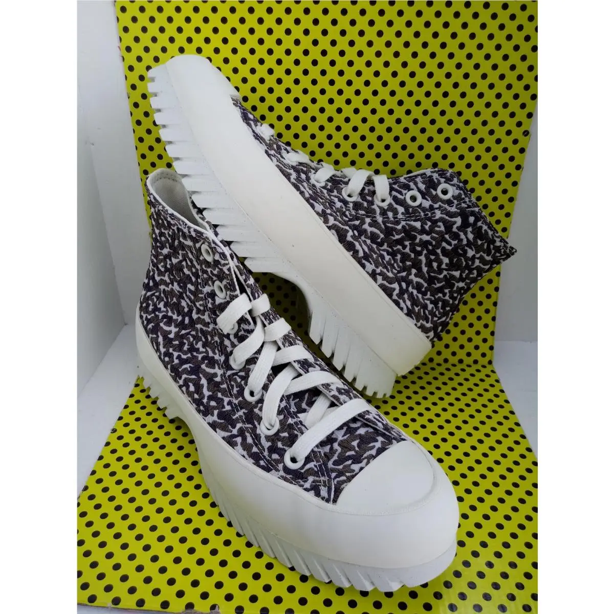 Converse shoes - Chuck Taylor - Chuck Taylor - A00877C - Beige 4