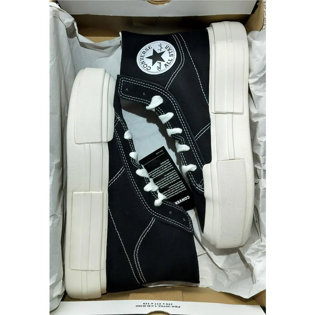 Converse shoes - Chuck Taylor - Chuck Taylor - A04689C - Black 4