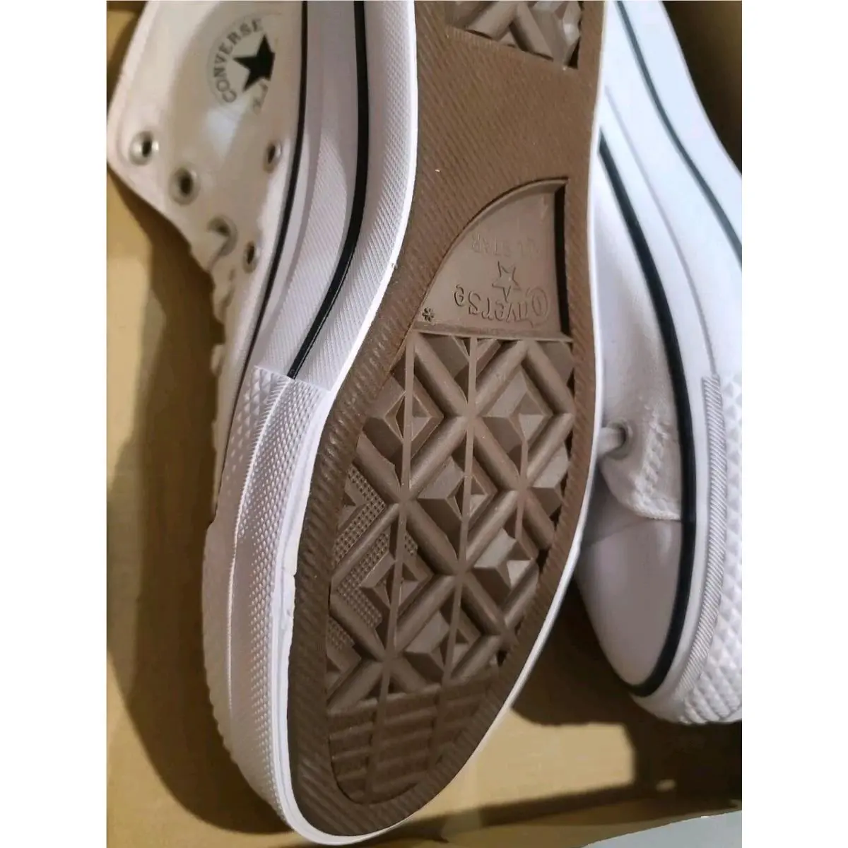 Converse shoes - Converse Chuck Taylor All-Star Lift Platform - 560846F - White 11