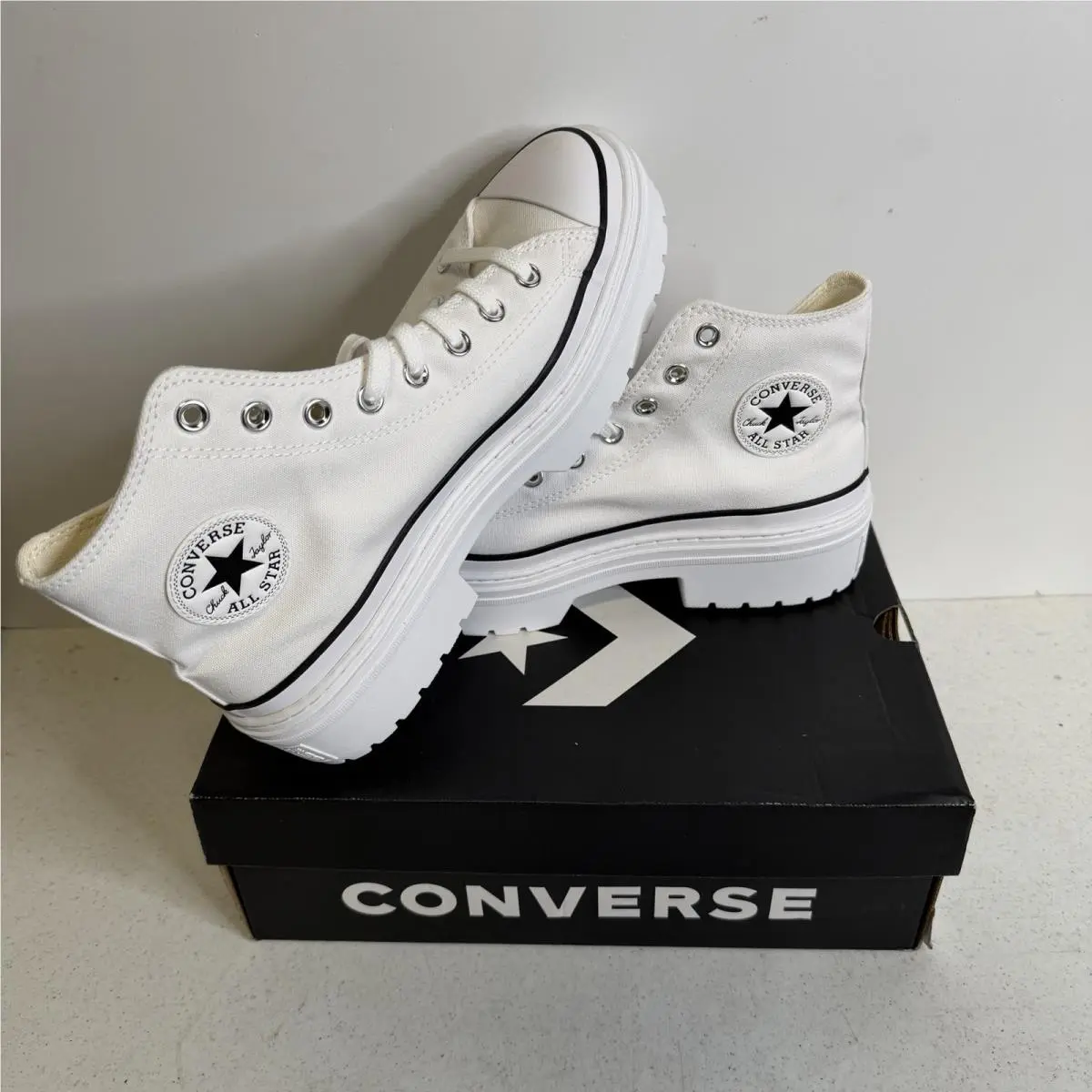 Converse Chuck Taylor All Star Lugged Shoes Heel Platform Hi Women’s Size 10.5