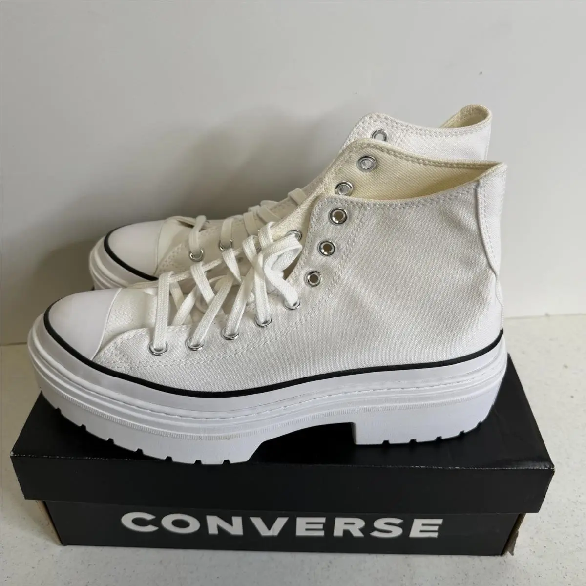 Converse shoes - Converse Chuck Taylor All Star Lugged Platform - A10364C - White 2