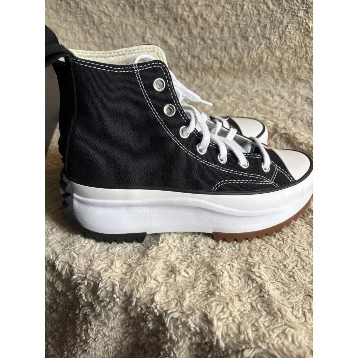 Size 6 -  Run Star High Black Women’s 7.5 by Converse