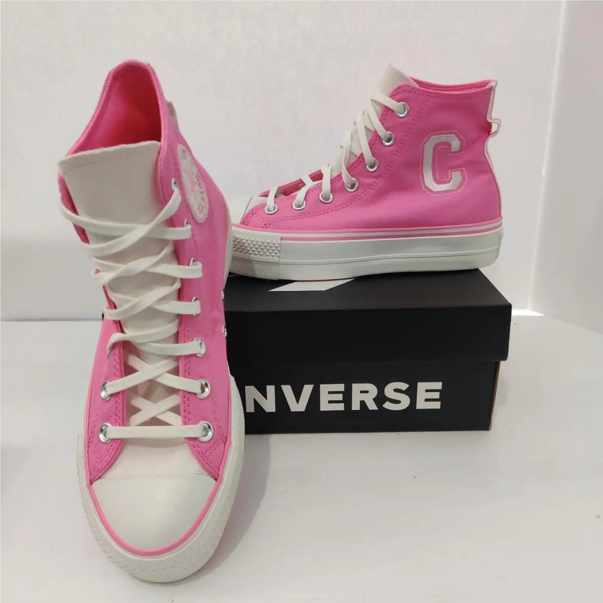 Size 8.5 Converse Chuck Taylor All Star Lift Platform Retro Varsity High A07141C