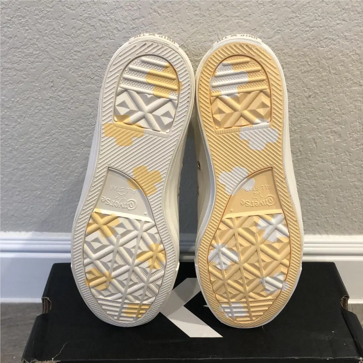 Converse shoes - Converse Chuck Taylor - Chuck Taylor - A03514C - WHITE GOLD 6