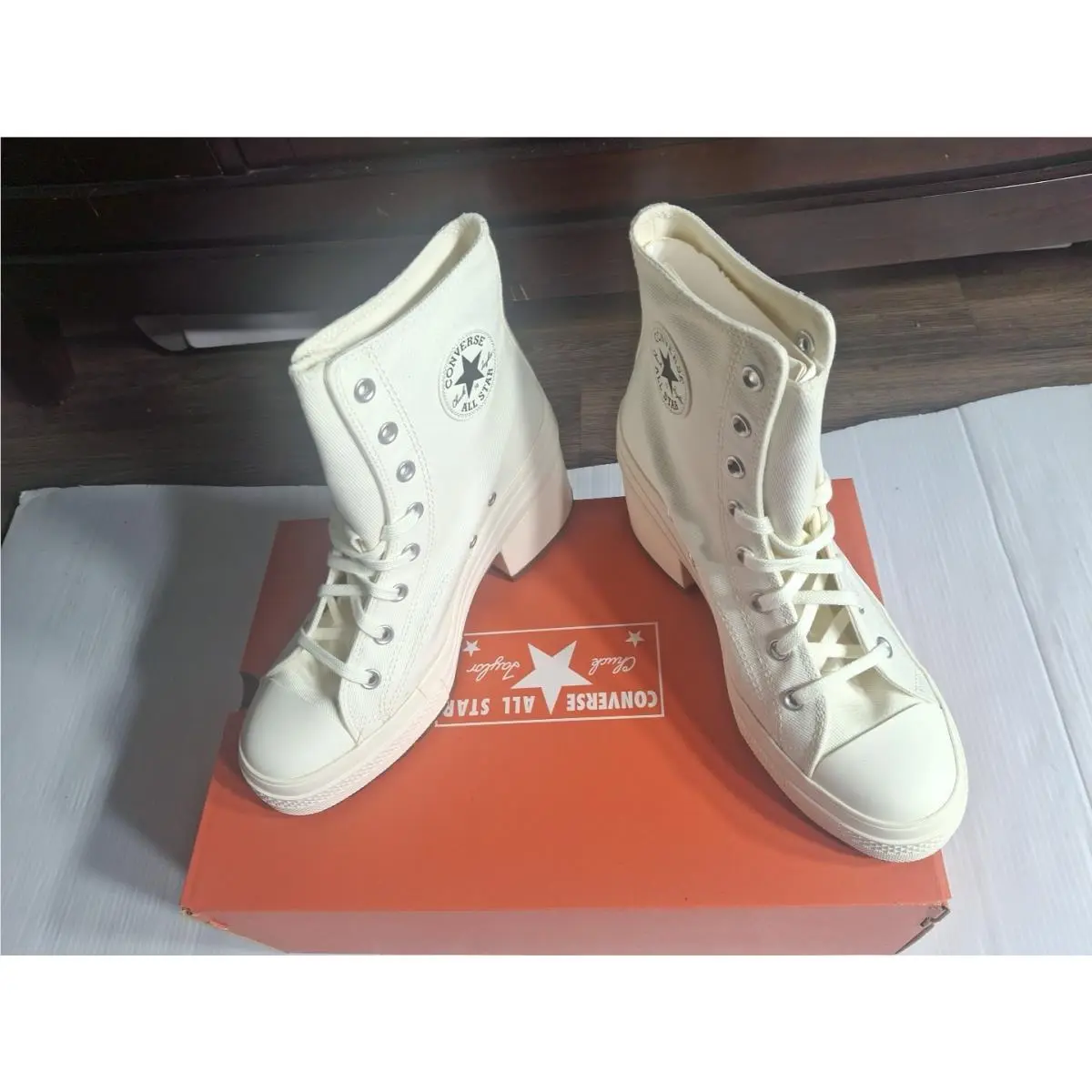 Converse Chuck 70 De Luxe Heel Shoe White Chunky Platform Women 10.5 A05348C