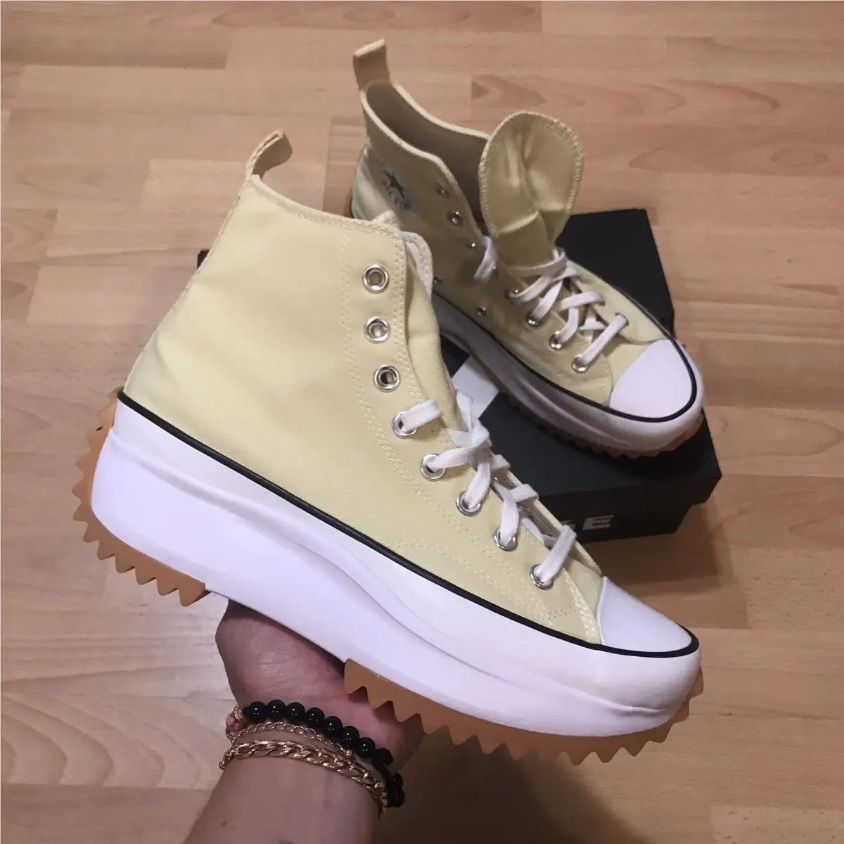 Converse Run Star Hike Platform Hi Top Boot A02132C Womens 10 Lemon Drop/blac