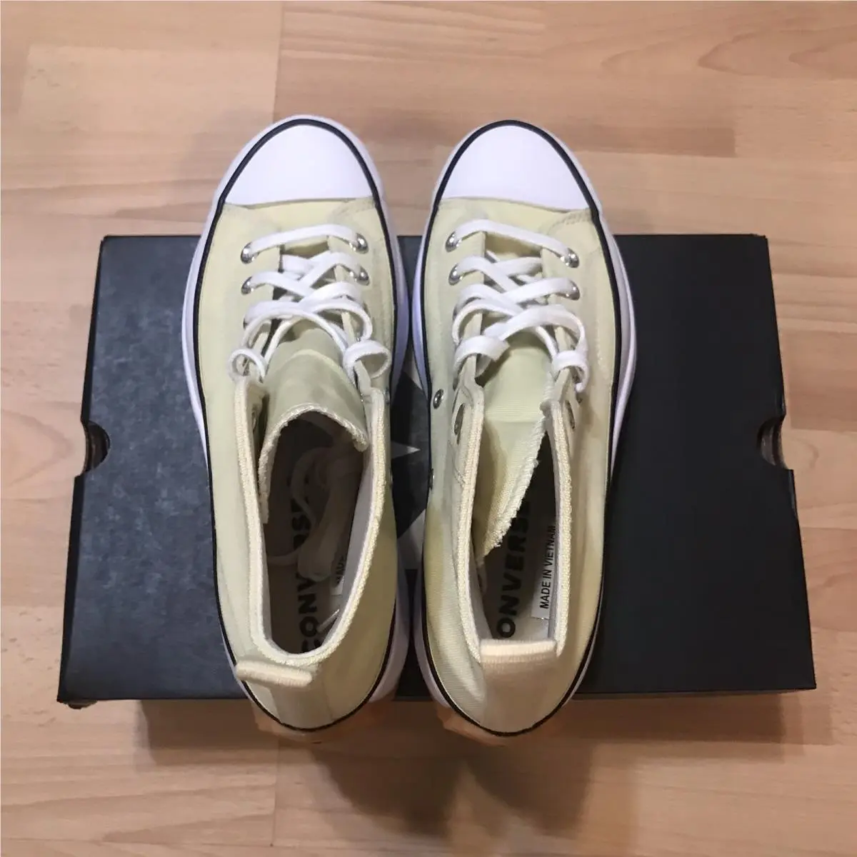 Converse shoes - Converse Run Star - Run Star - A02132C - Lemon Drop/Black/White 4