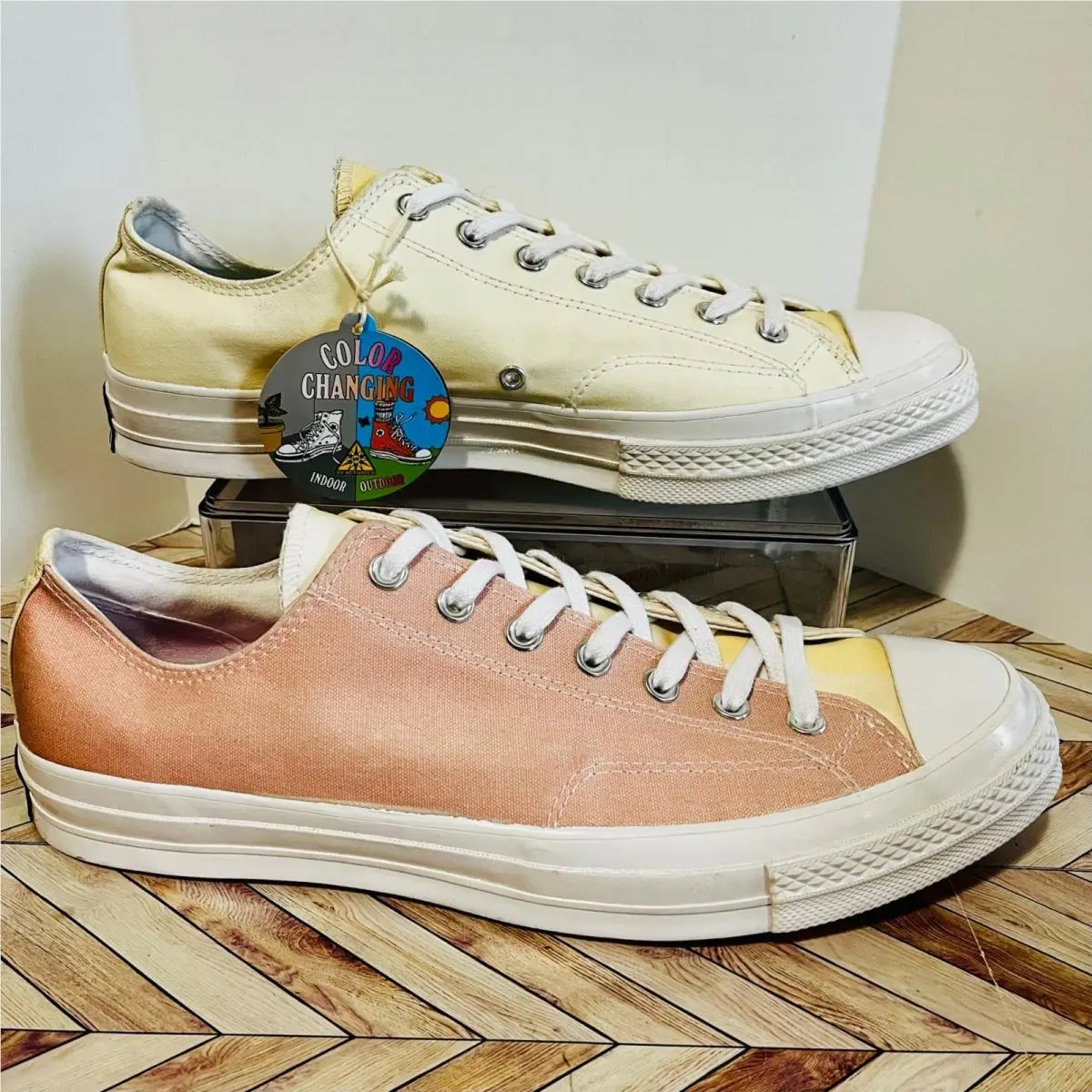 Converse shoes - Chinatown Market x Converse Chuck 70 Ox UV Activated - 166599C - White 0