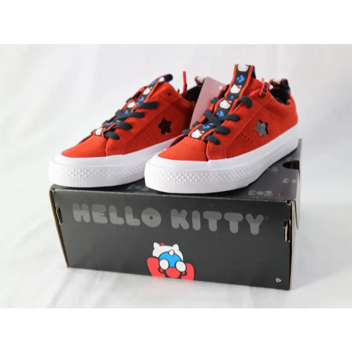 Converse shoes  - Red 4