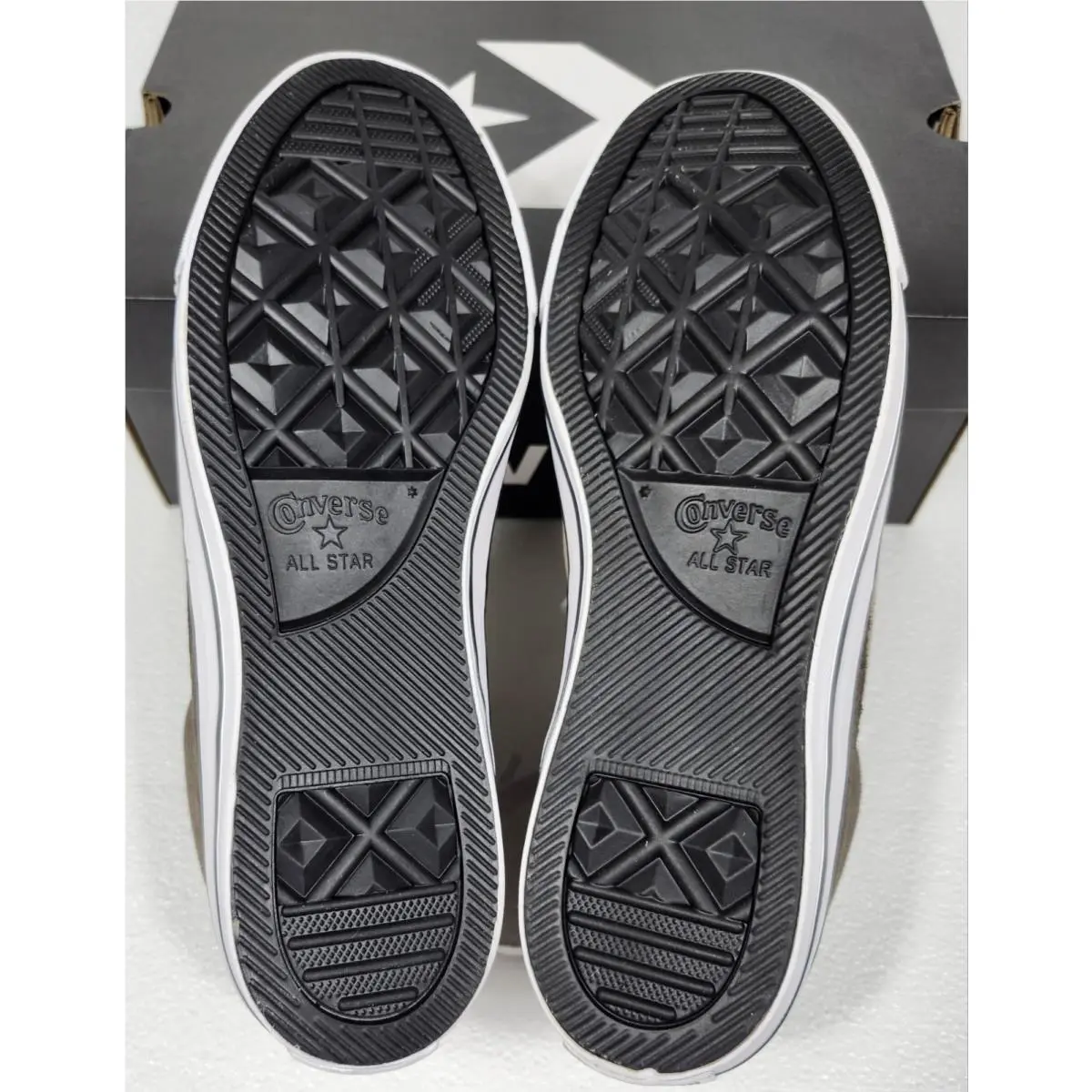 Converse shoes - Converse Chuck Taylor - Chuck Taylor - A11651C - Brown 1