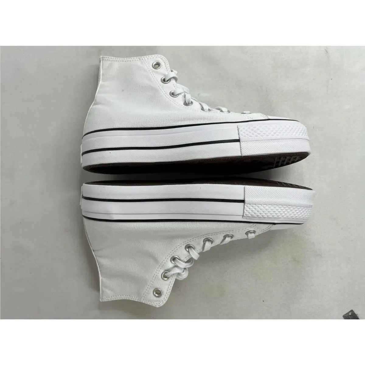 Converse shoes - Converse Chuck Taylor All Star Platform - 560846C - White 3