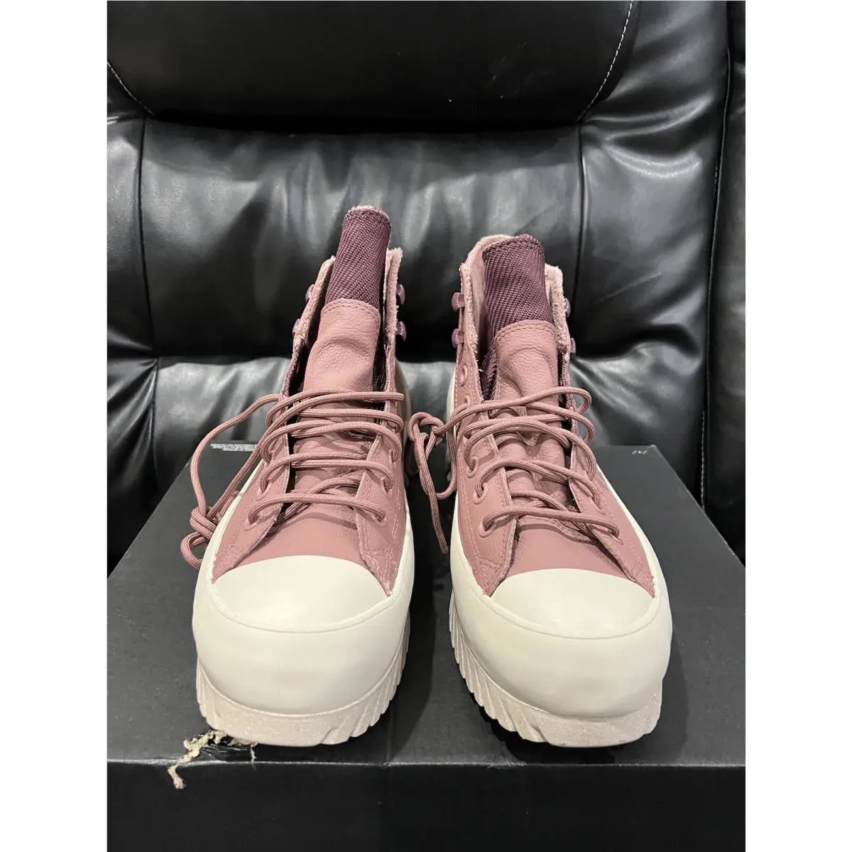 Converse shoes - Converse Chuck Taylor All Star Lugged 2.0 - A01329C - Pink 1
