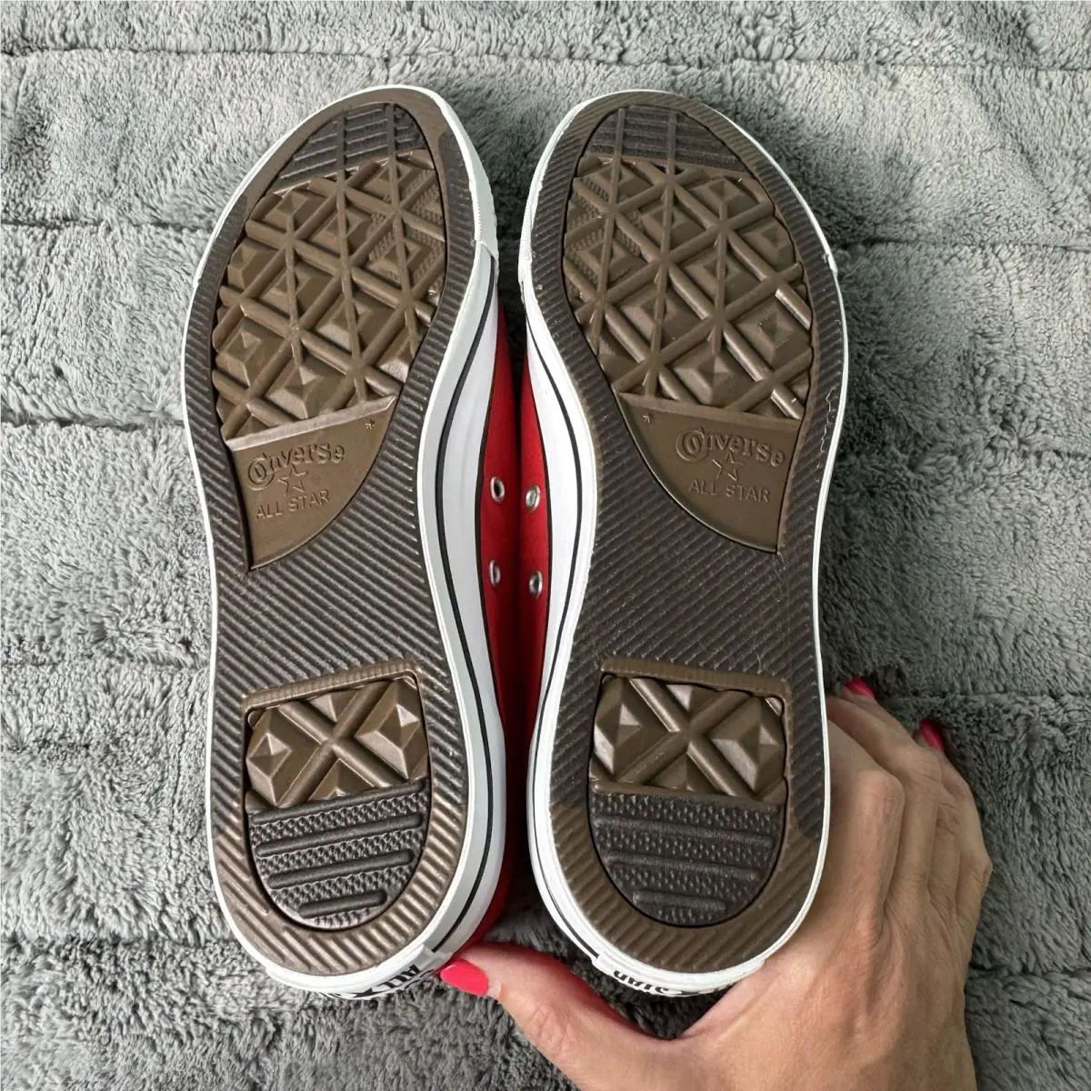 Converse shoes - Converse Chuck Taylor - Chuck Taylor - M9696 - Red 5