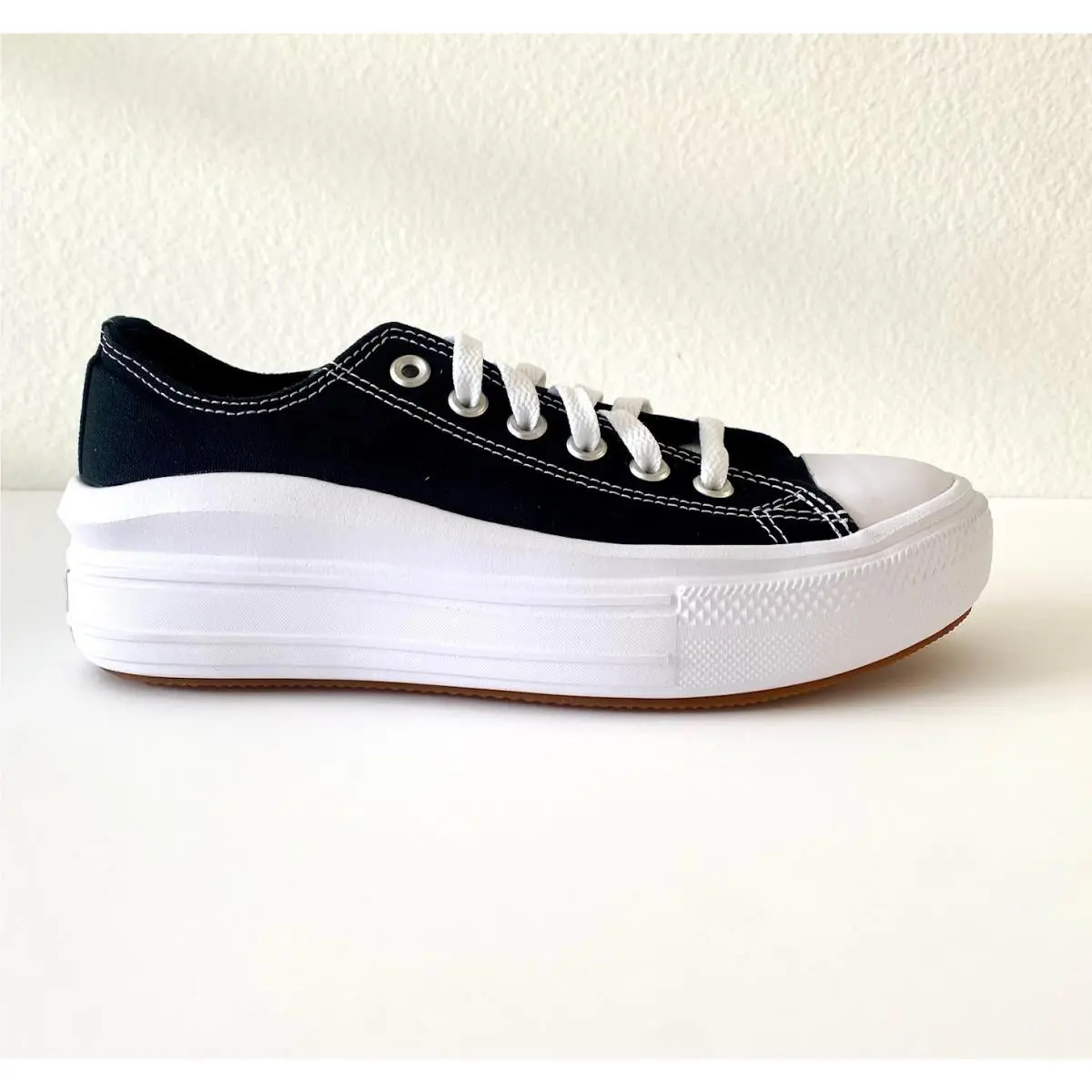 Converse Women`s Chuck All Star Platform Move Low Black/white Size 8.5
