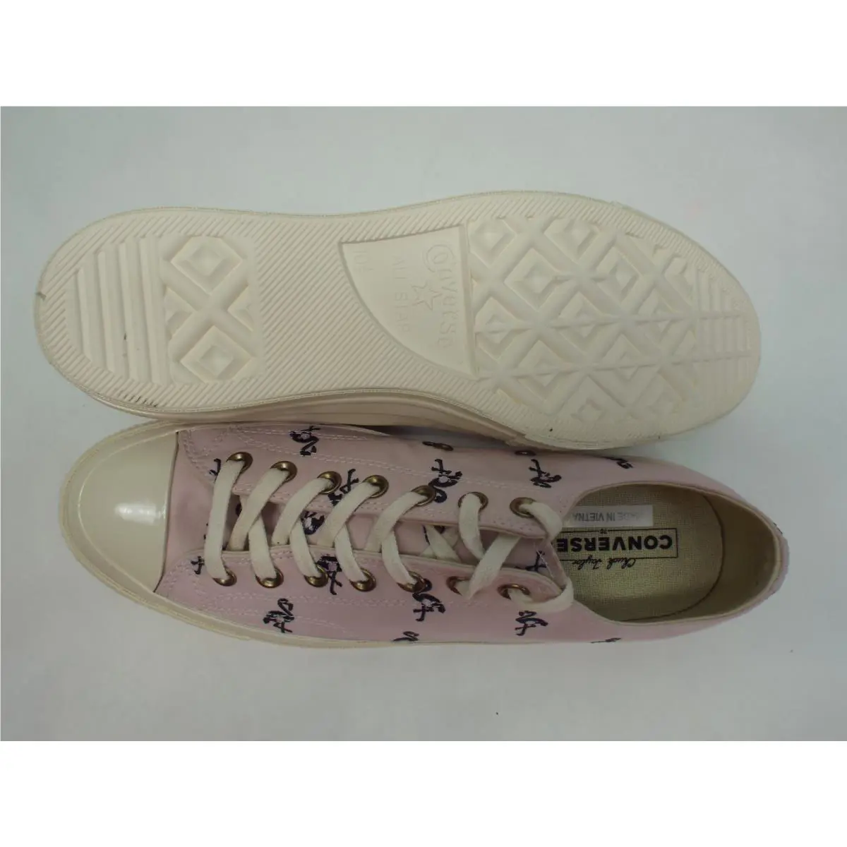 Converse shoes - Chuck 70 OX - Chuck - 160506C - Barely Rose 1