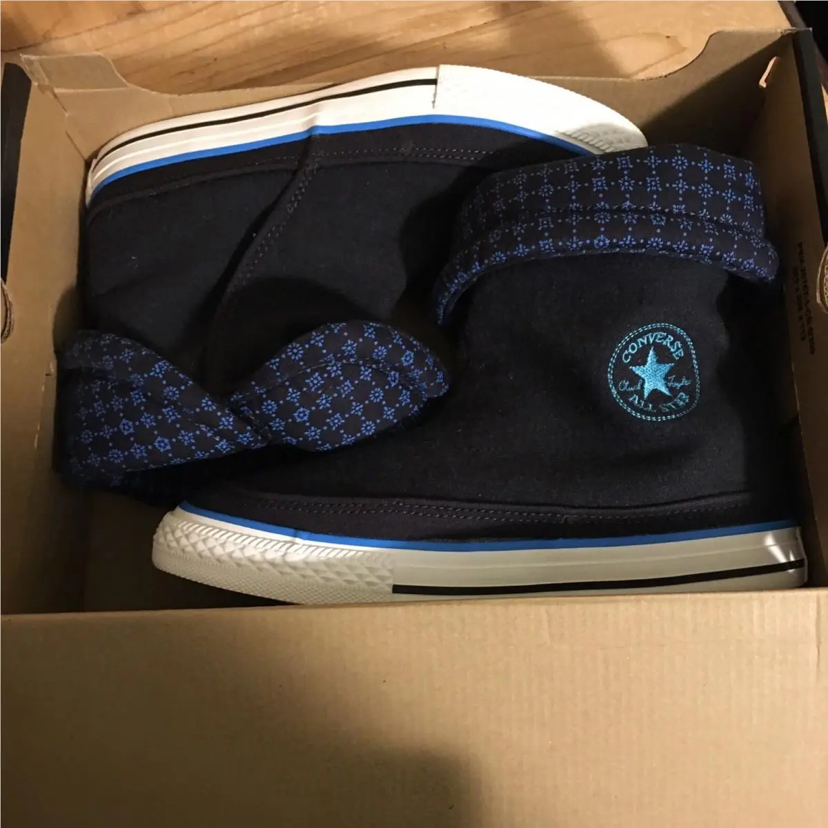 Converse shoes - Blue (UPC: 6903313236682) 1