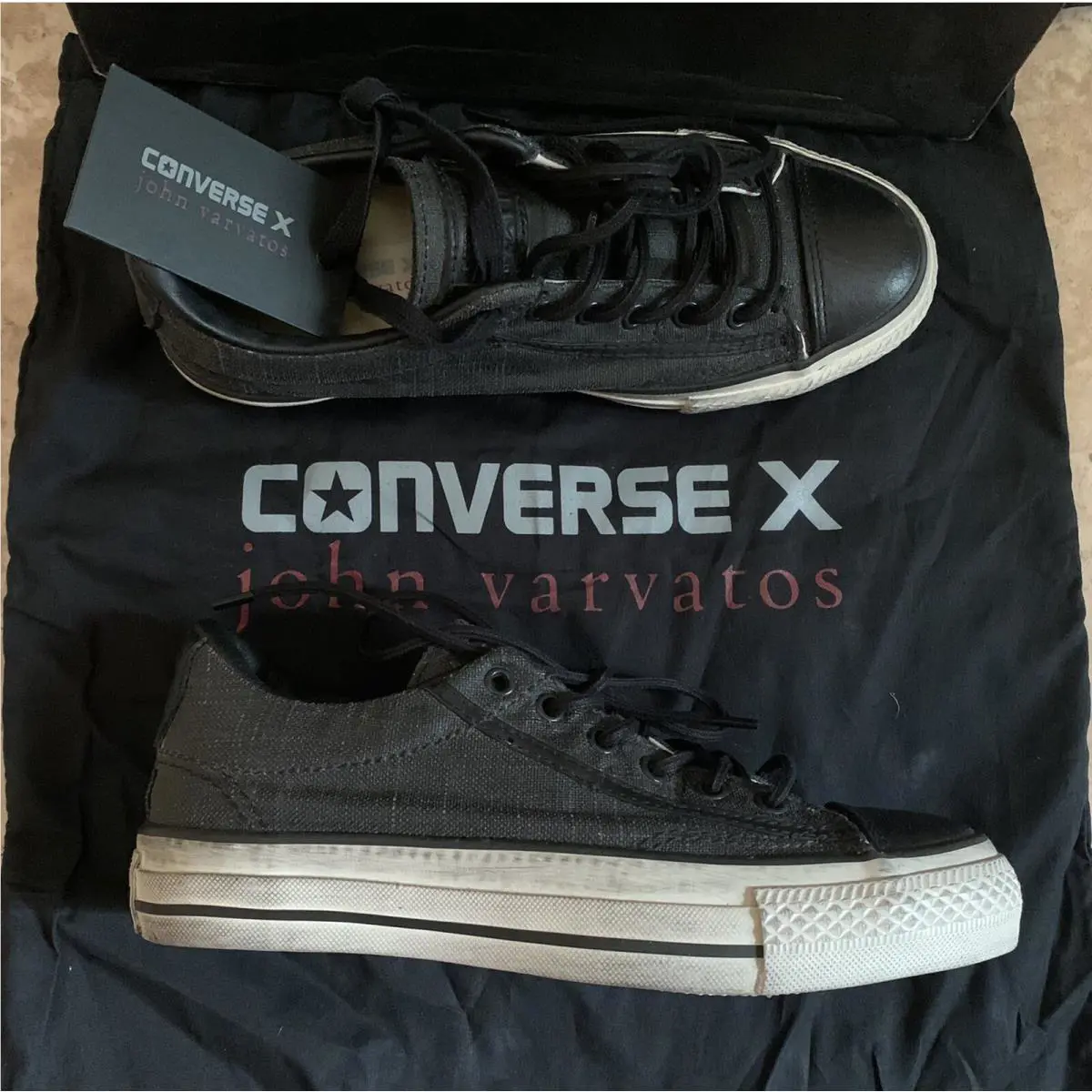 Converse shoes - Black 1