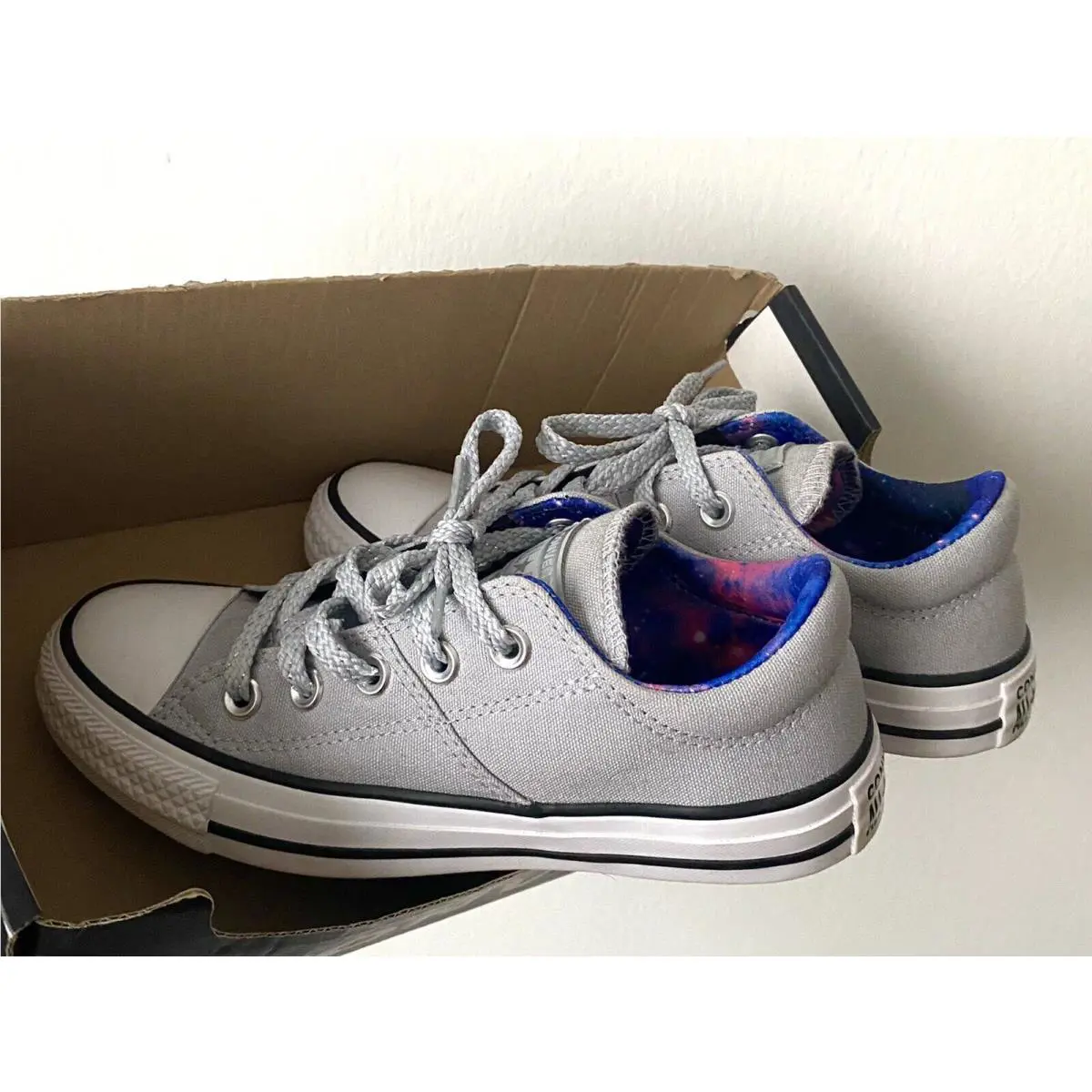 Converse shoes  - White 1