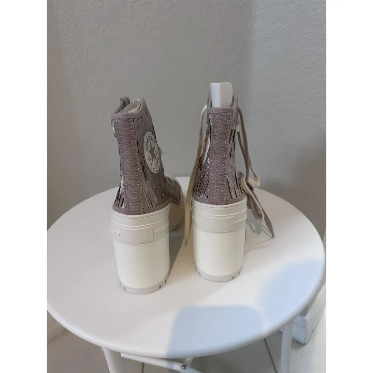 Converse shoes - Chaotic neutral 2