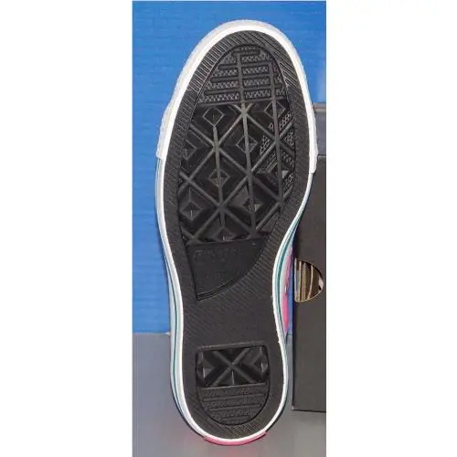 Converse shoes - Pink (UPC: 886952190378) 1