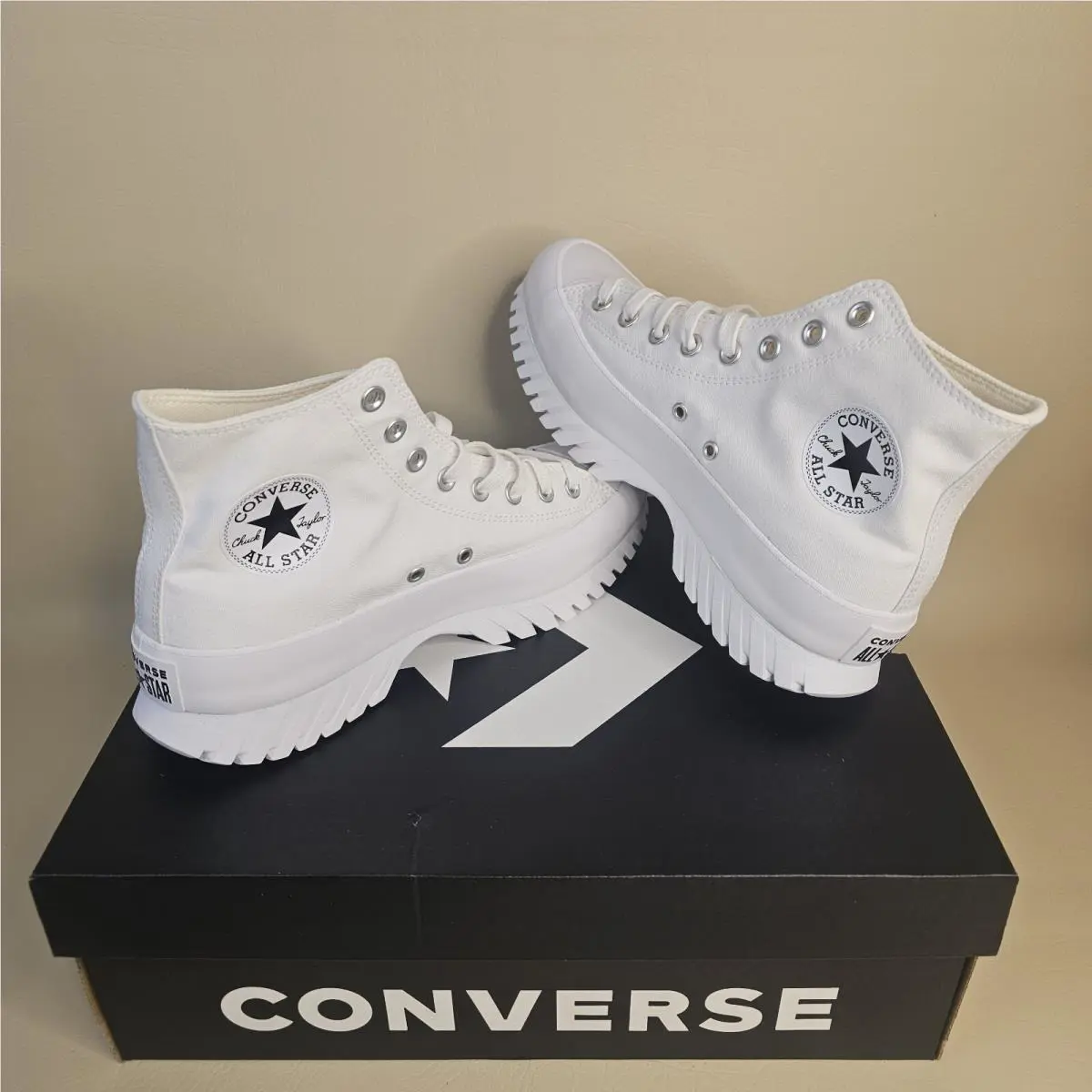 Converse shoes - Converse Chuck Taylor All Star Lugged Platform - White 3
