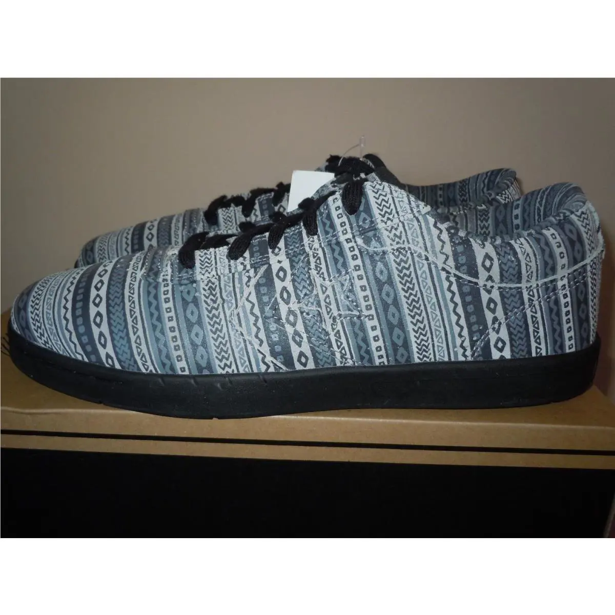 Converse shoes - Gray 4
