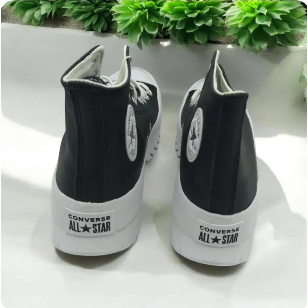 Converse shoes - Converse Chuck Taylor - Chuck Taylor - Black 0