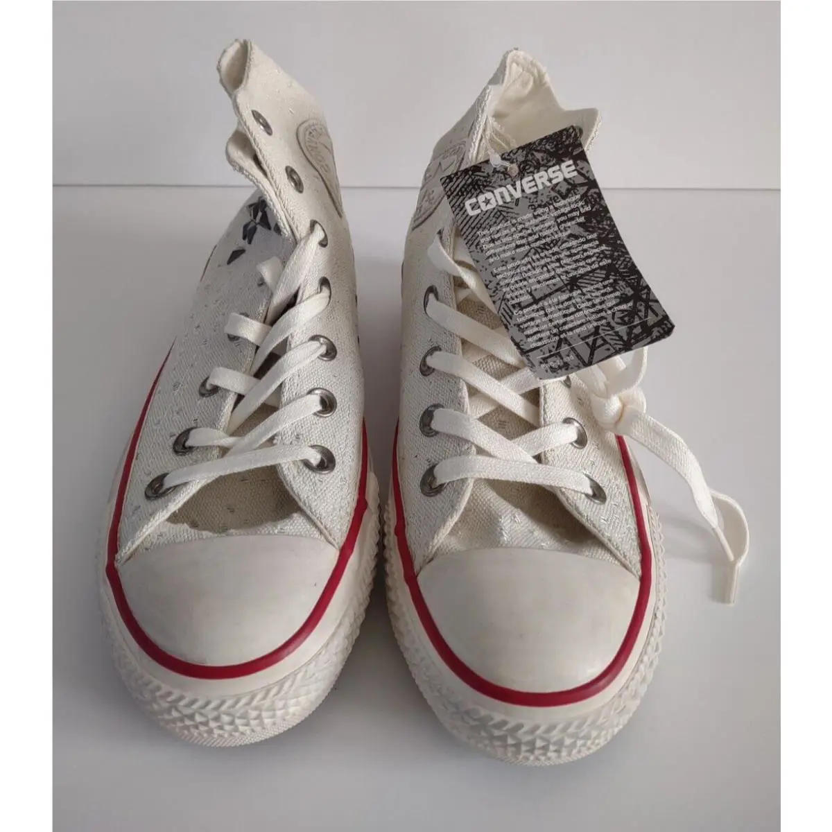Converse shoes - White 3
