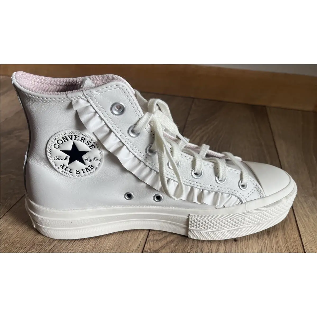 Converse All Star A13388C Ivory/flares High Top Platformed Shoes Size 9.5