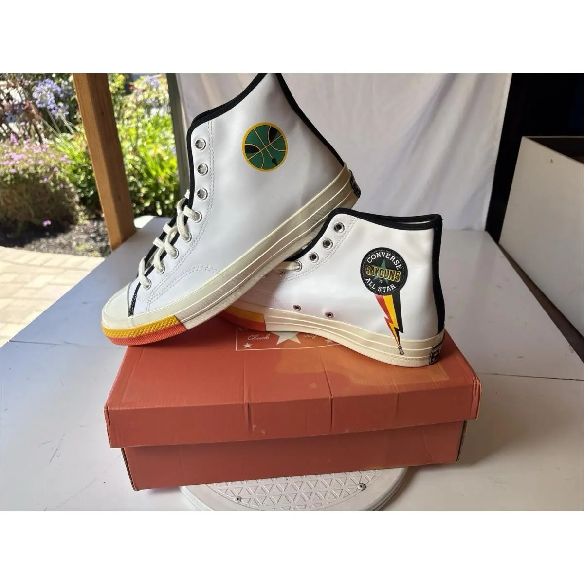 Converse Chuck Taylor Leather All Star Roswell Rayguns 171167C Sz 11.5M