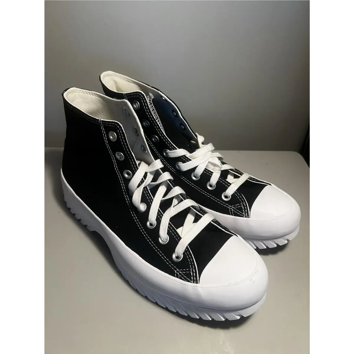 Converse Chuck Taylor All Star Lugged High Top Men s Size 10