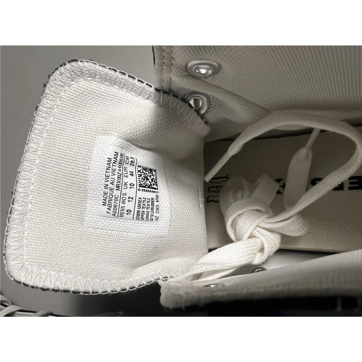 Converse shoes  - Black 2