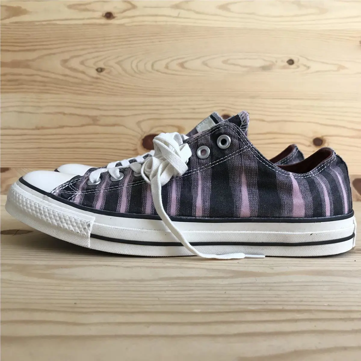 Converse shoes - CHUCK TAYLOR - CHUCK TAYLOR - Pink Freeze 4