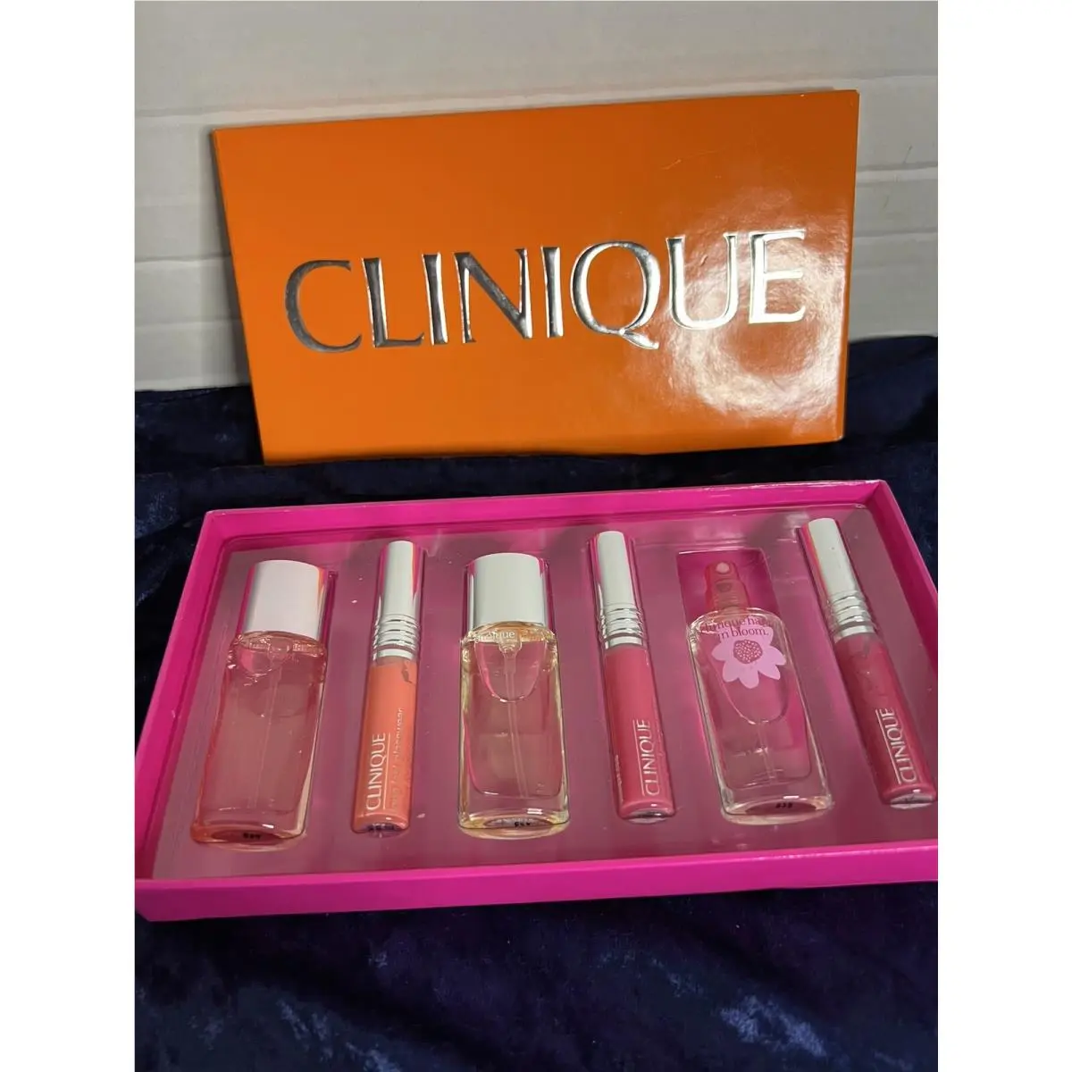 Clinique Happiness IN Color