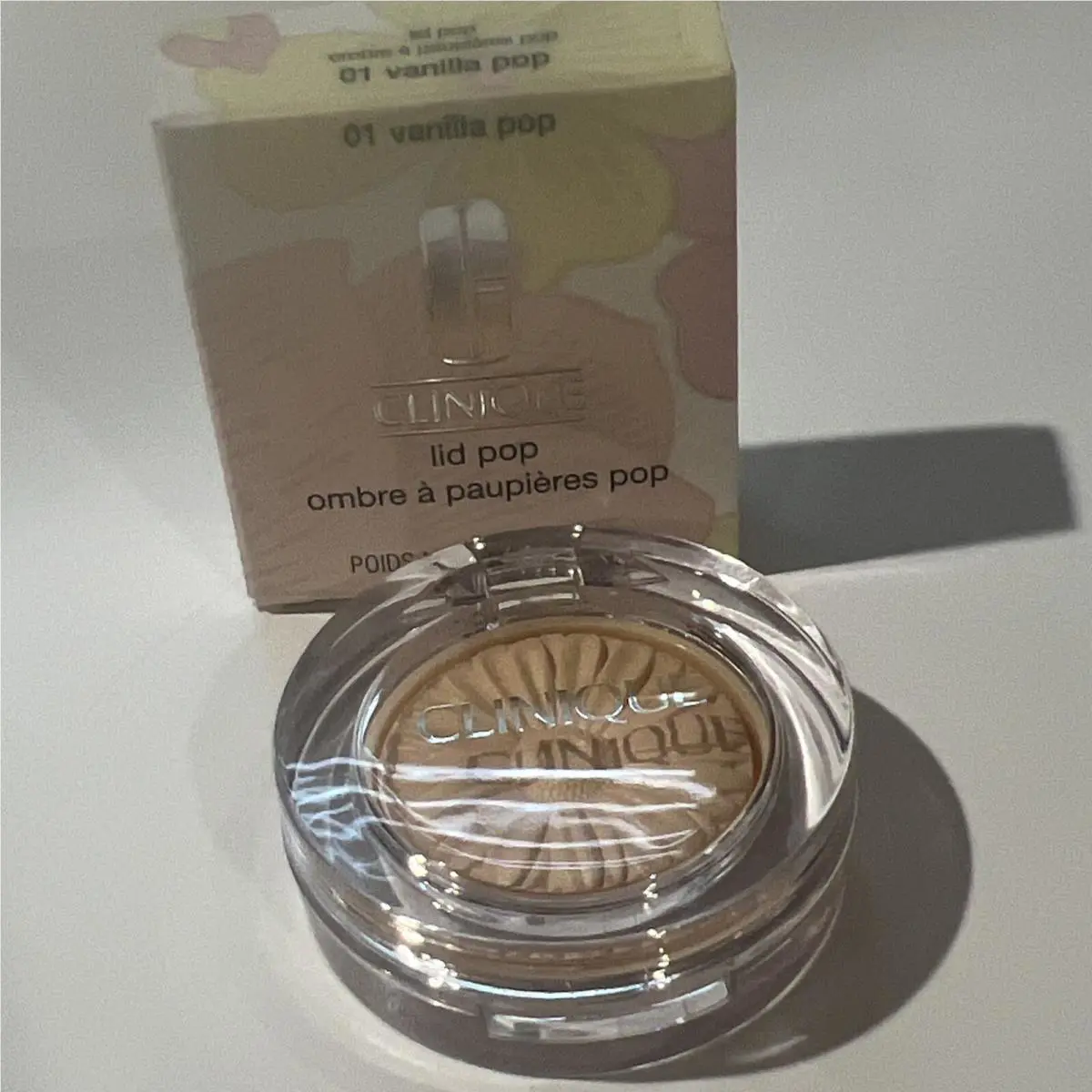 Clinique Lid Pop in 01 Vanilla Pop .07 oz/2g
