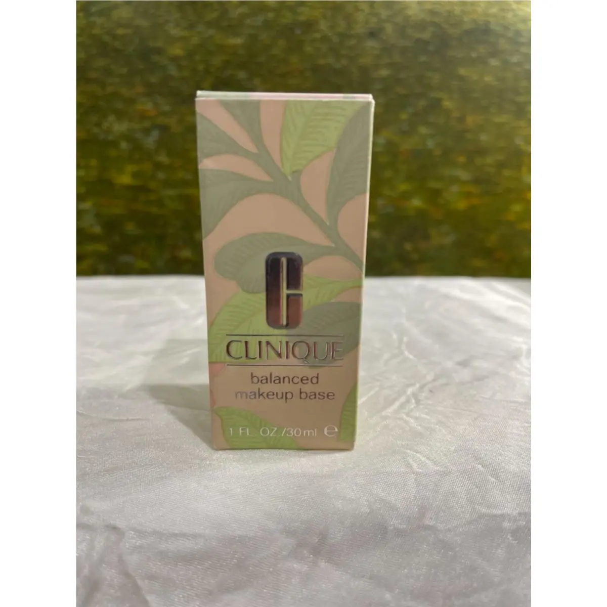 Clinique Balanced Makeup Base 1 fl oz in 07 Natural Glow