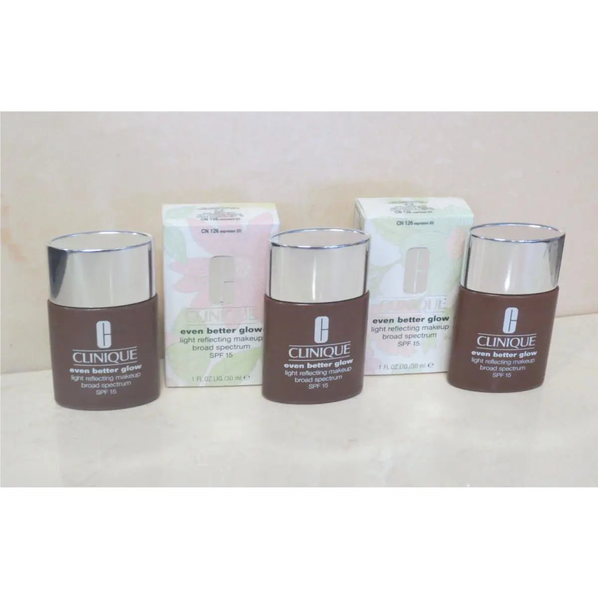 3 Clinique Even Better Glow Makeup Spf 15 - CN 126 Espresso D - 1 OZ