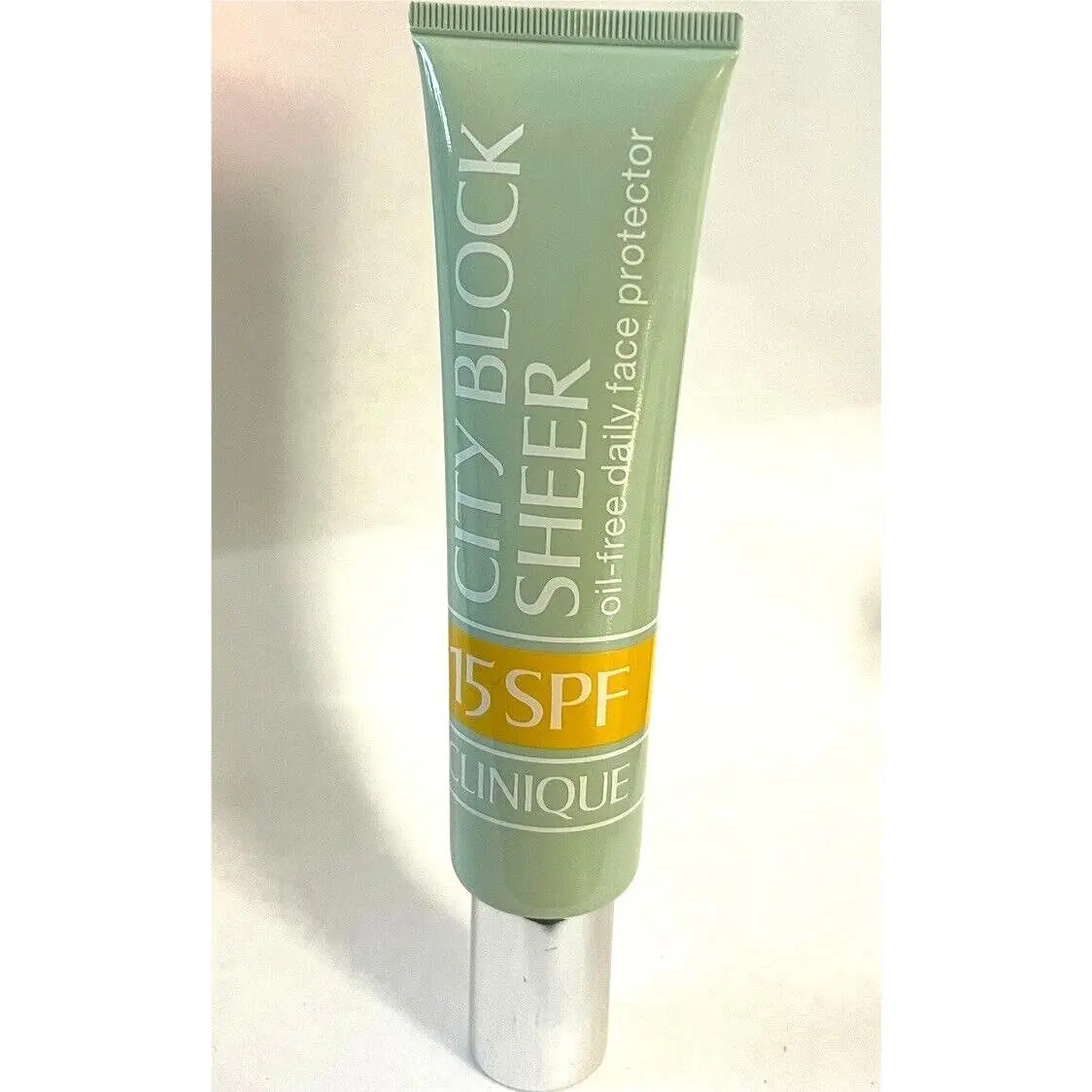 City Block Sheer Spf 15 Oil-free Daily 1.4oz / 40mL Rare by Clinique