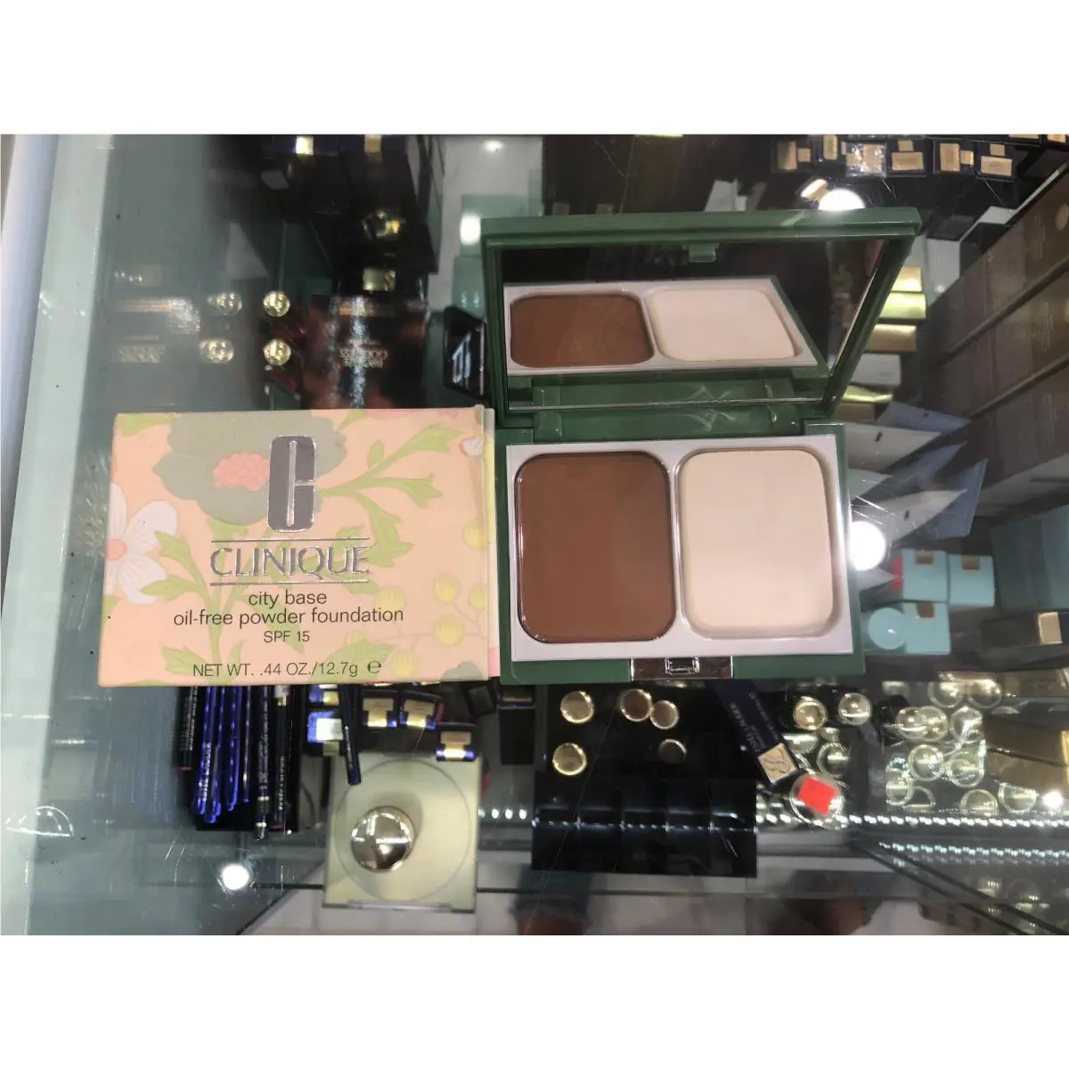 Clinique City Base Compact Foundation Spf 15 12 Cococa Cream .5 OZ