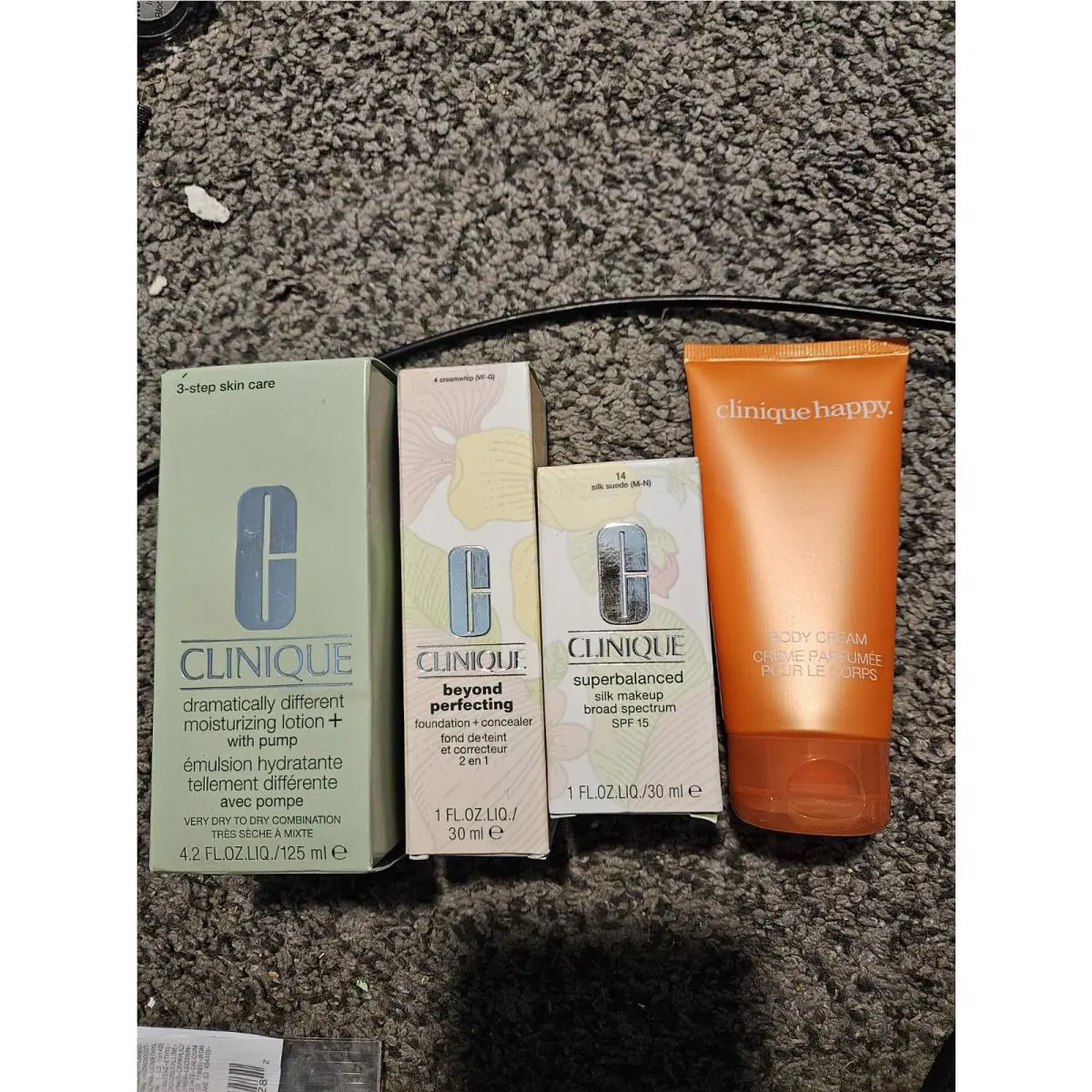Clinique Lot Silk Makeup Moisture Lotion Body Cream Foundation