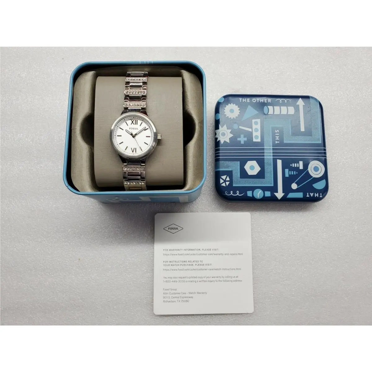 Fossil Silver Dial Crystals Accent St. Steel Bracelet Women`s Watch BQ1604