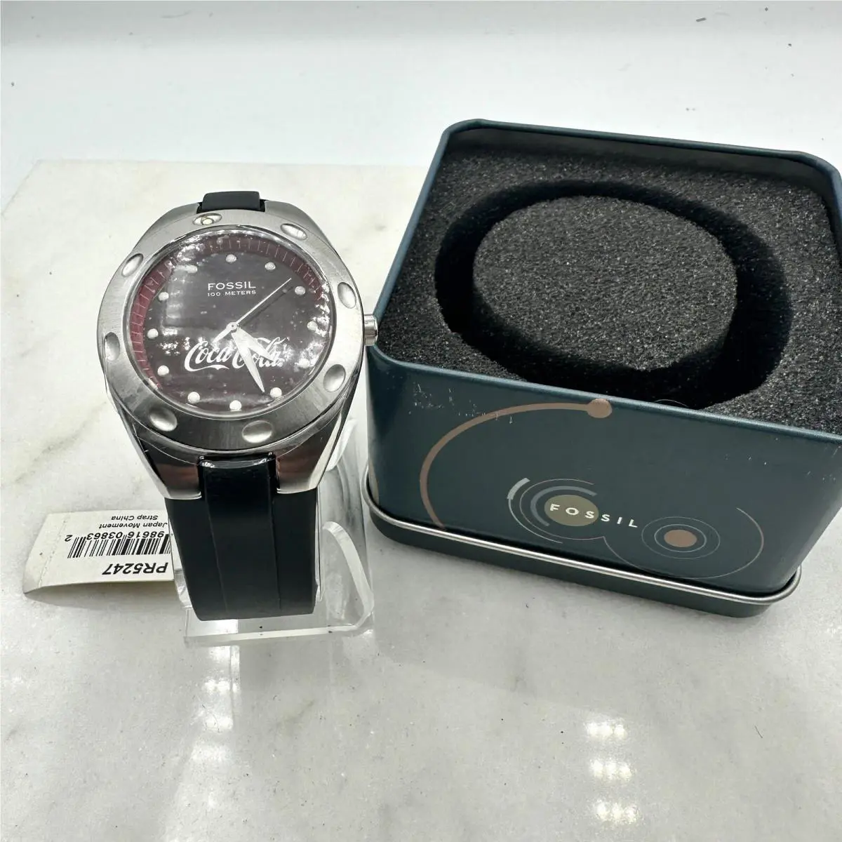 Men’s Rare Fossil Coca-cola Branded Watch Red Dial Black Resin Strap 40mm