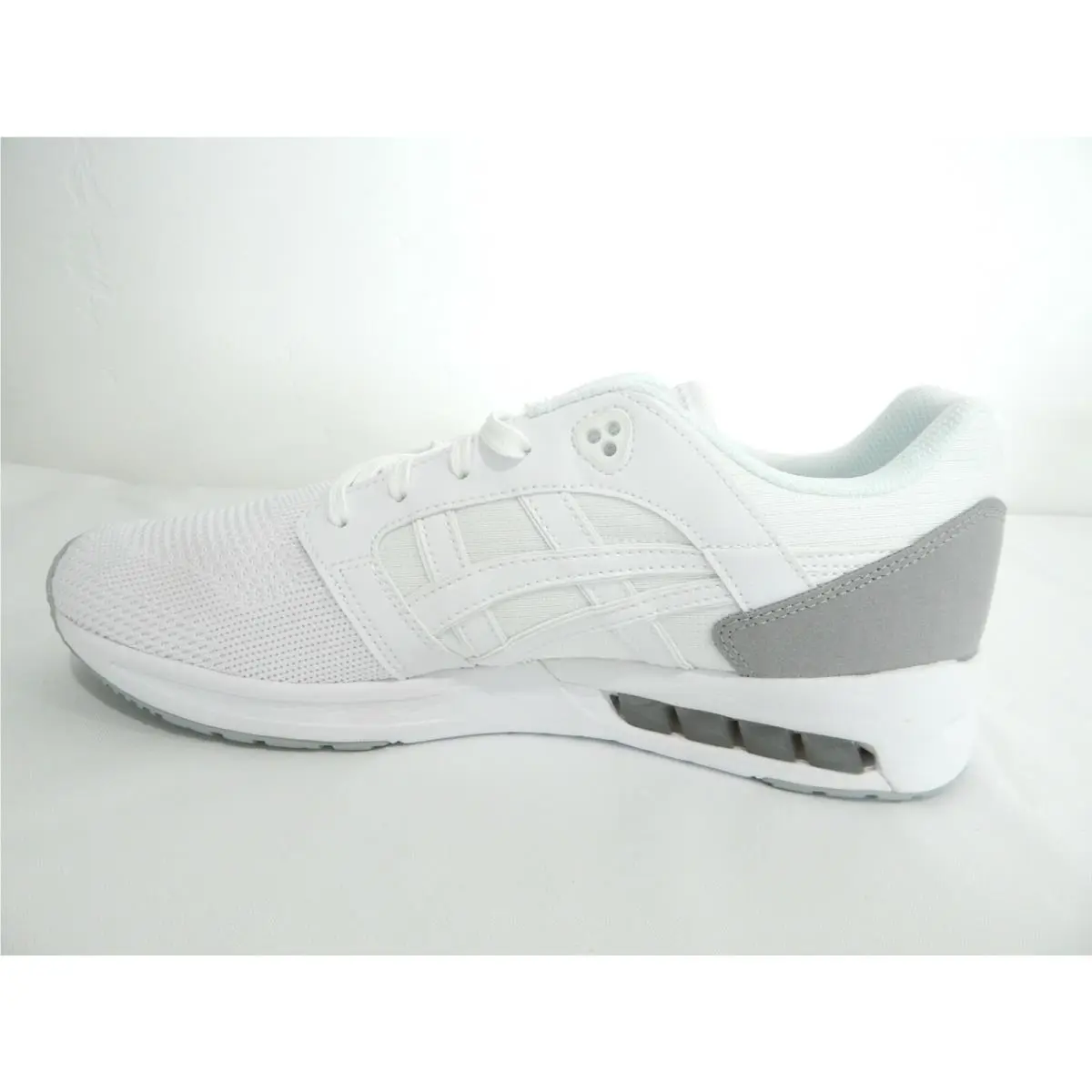 Asics shoes - ASICS Gel Saga - Gel Saga - White 3