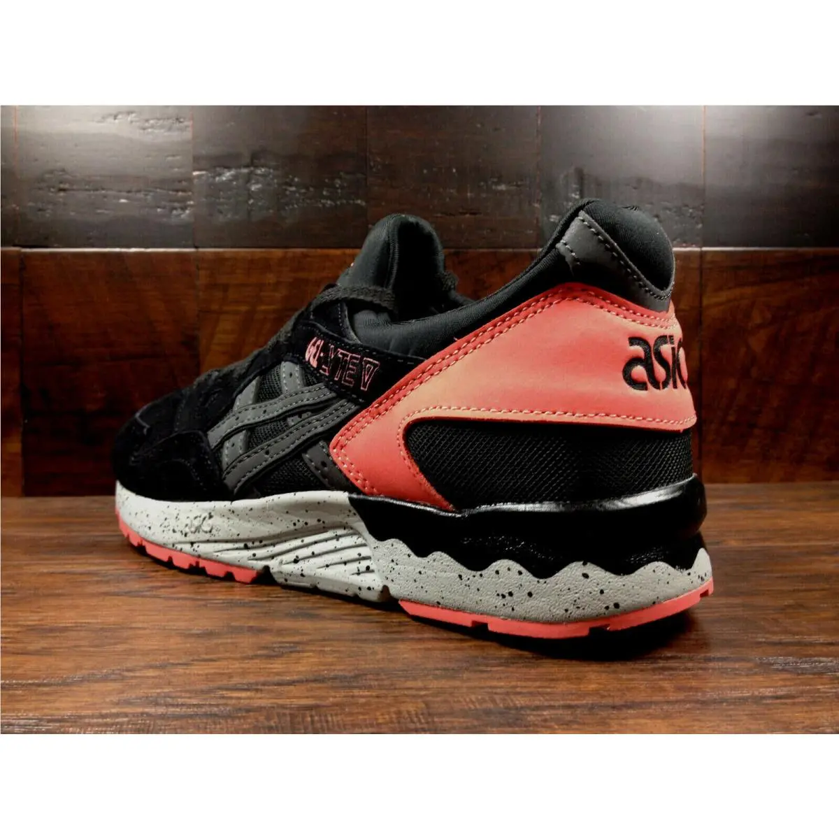 Asics shoes - ASICS GEL-Lyte V - H7N4L-9090 - Black / Infrared 7